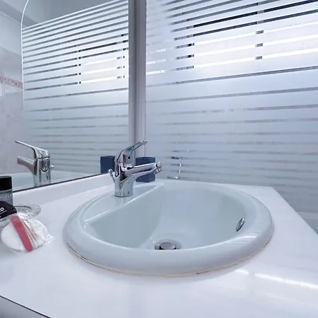 公寓 Poincare 4 - Lumineux, Renove, Et Calme A Juan Les Pins *