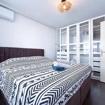 公寓 Poincare 4 - Lumineux, Renove, Et Calme A Juan Les Pins 昂蒂布