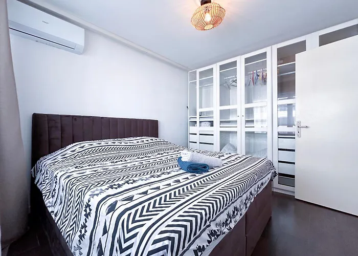 Apartman Poincare 4 - Lumineux, Renove, Et Calme A Juan Les Pins Antibes